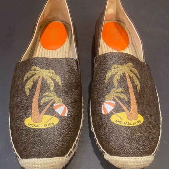 Michael Kors Flats - Picture 1 of 1